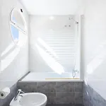 Lopimar Segrelles Apartment